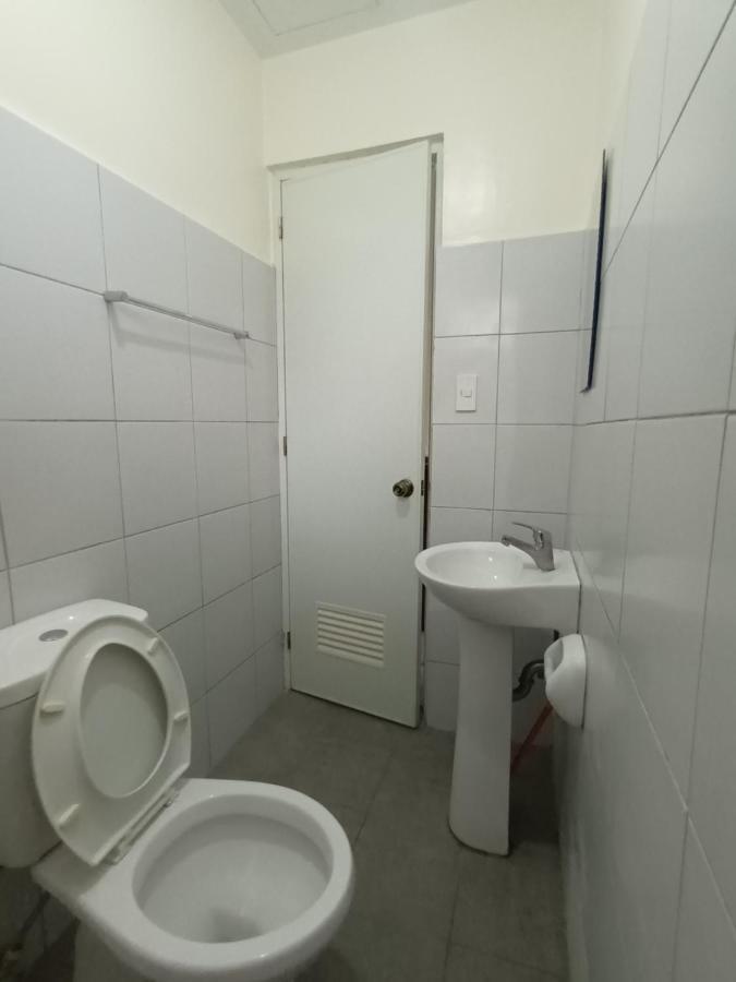Grae'S Apartelle Moalboal Exteriör bild