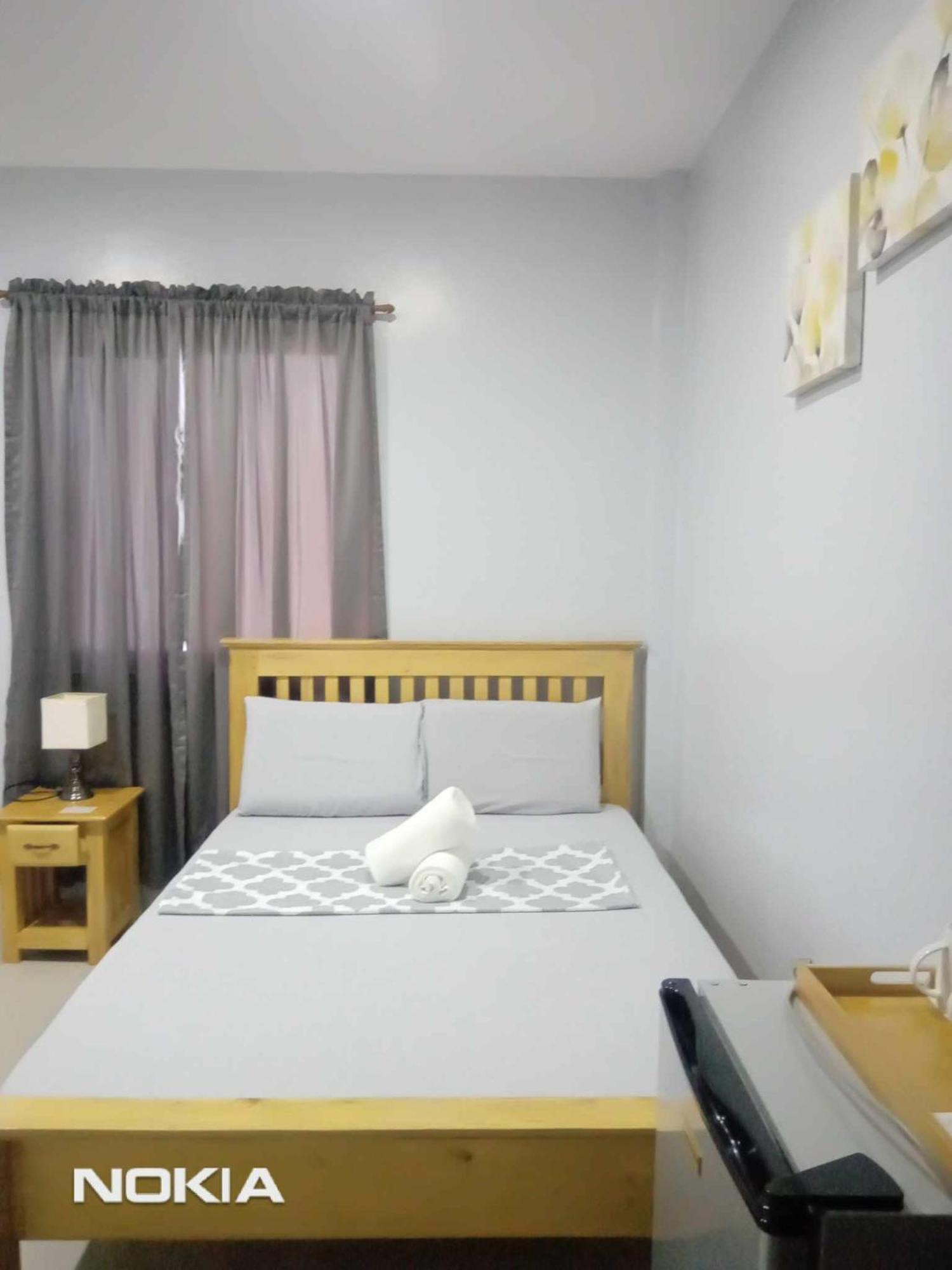 Grae'S Apartelle Moalboal Exteriör bild