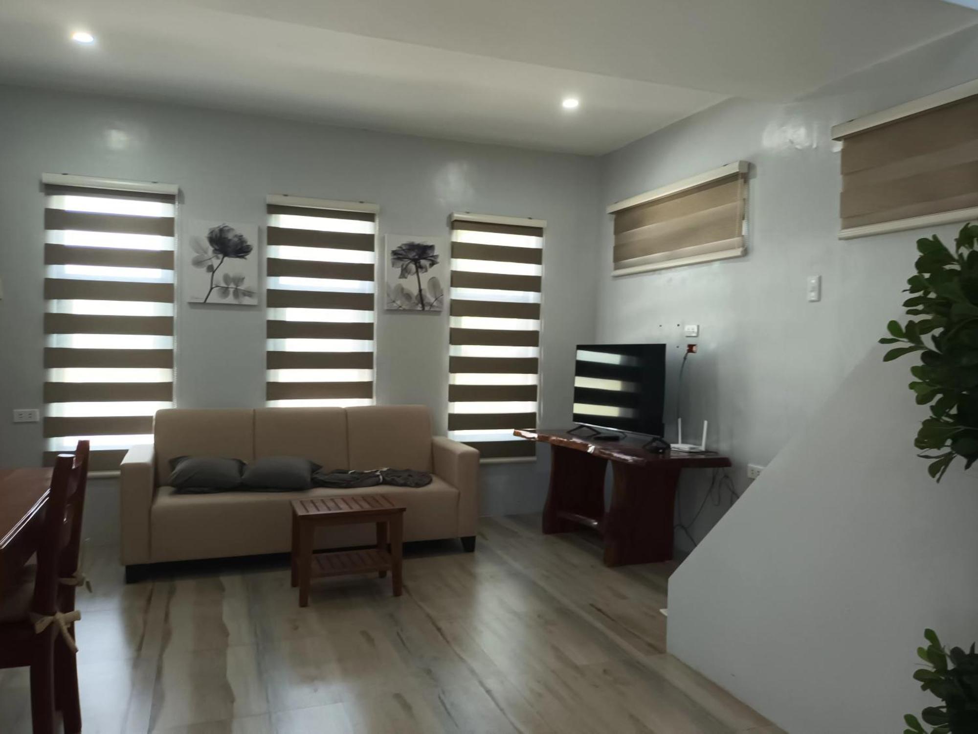 Grae'S Apartelle Moalboal Exteriör bild